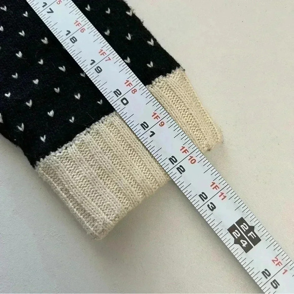 Hand Knit Cardigan Sweater Fair Isle Handmade Christmas Holiday Beige Black Smal - Picture 15 of 16